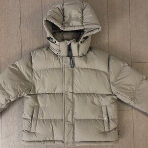 Aritzia Super Puff Shorty